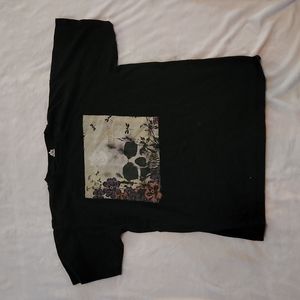 Graphic design tshirt